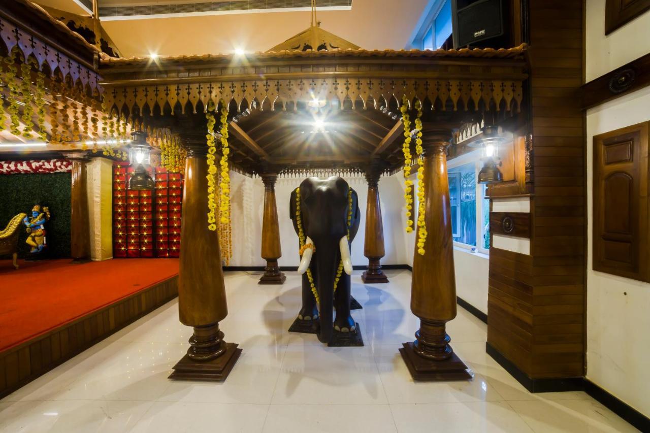 Hotel Guruvayur Darshan Exterior photo